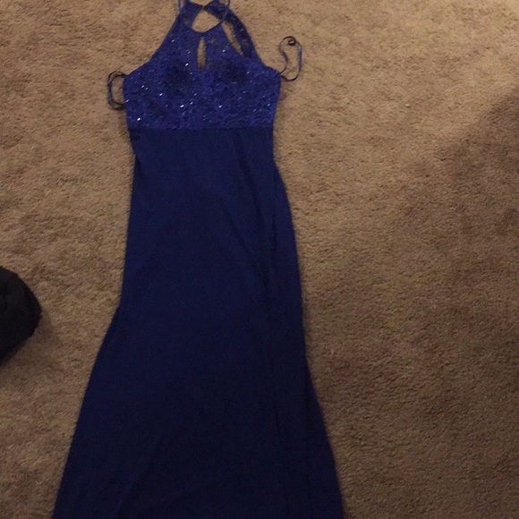 Dillard’s homecoming dress - Picture 1 of 3